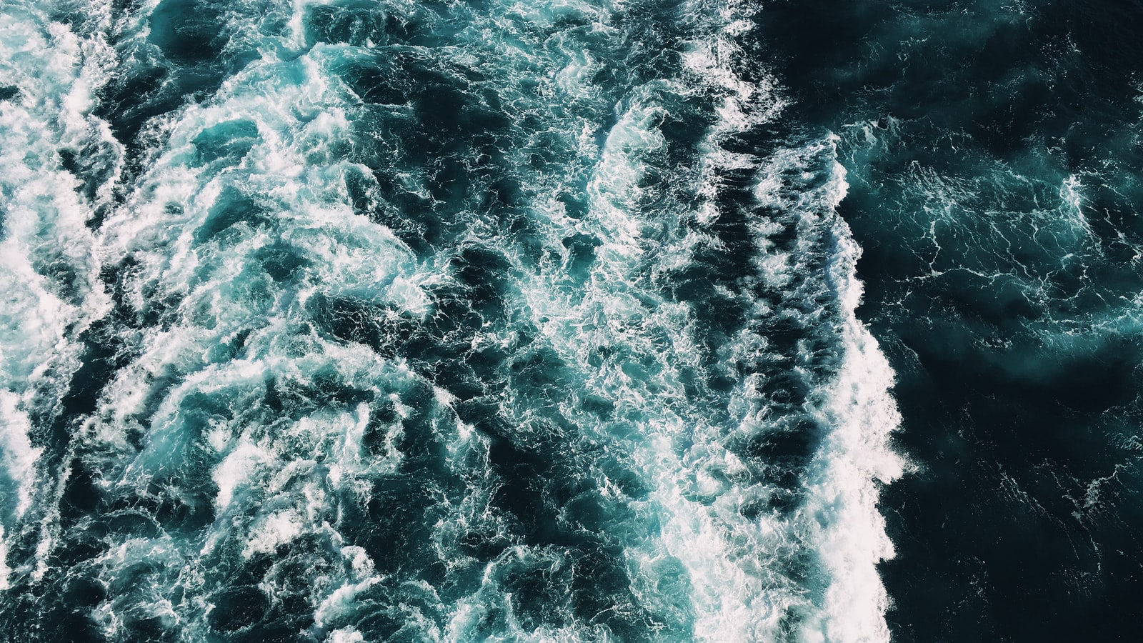 water-caleb-george-Lh6X0gXu7eg-unsplash.png